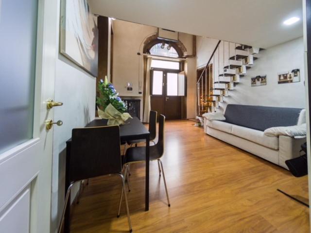Ideal Loft In Centro Torino Luaran gambar